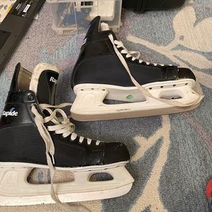 101 CCM Rapide Ice Skates